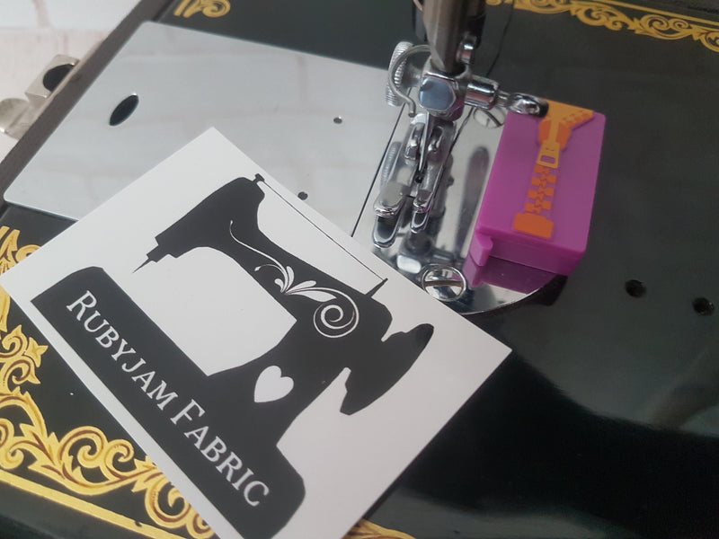 Novelty Magnetic seam guide