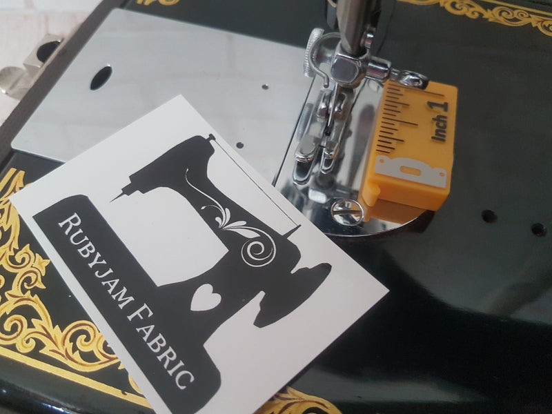 Novelty Magnetic seam guide