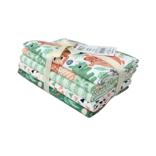 100% cotton fat quarter bundle featuring beautifully curated safari inspired images