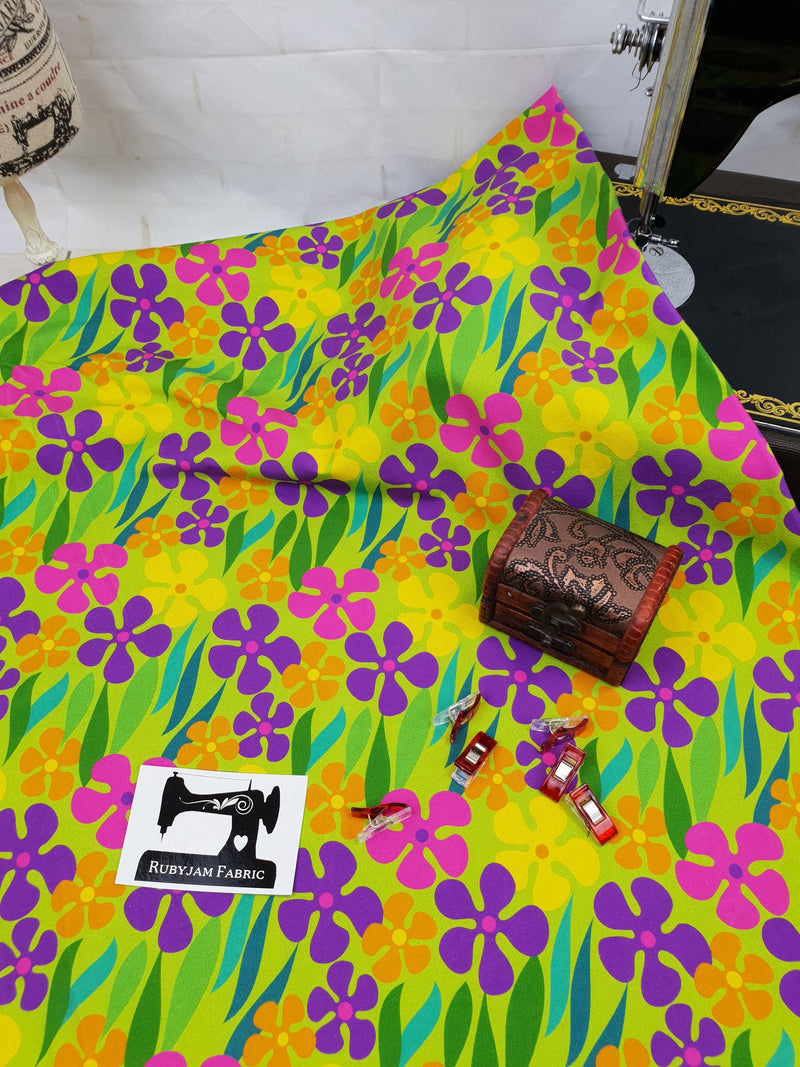 Retro Spring Daisies - cotton lycra - 150cm wide - clearance